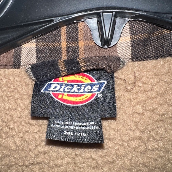 Dickies Men's Brown Plaid, Sherpa Lined, All Snap Shirt Jacket - Picture 5 of 5